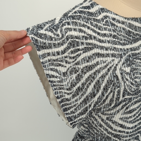 00739 NEW ITMFL Bercot Zebra Sequins Dress Black White Size Large evening party - Picture 7 of 12